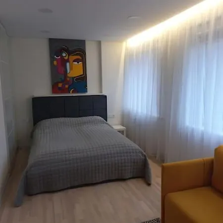 City Center Apartment *